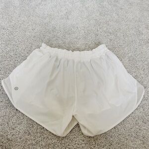 LULULEMON HOTTY HOT SHORTS WHITE